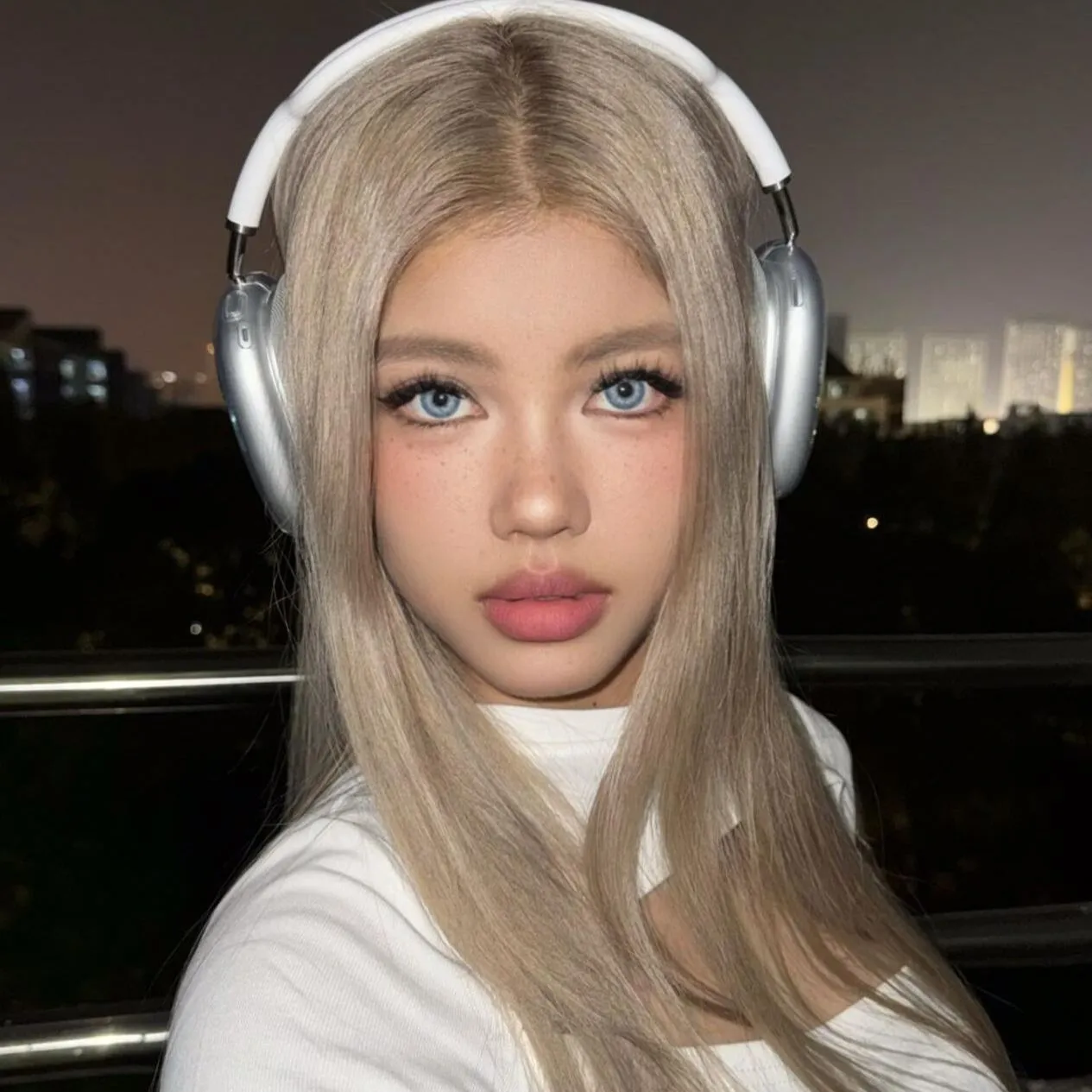 EyeLensy Blue Circuit Színes Kontaktlencse 1 Év
