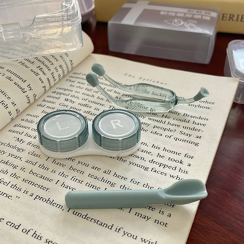 Einsetzhilfe (Set aus weicher Silikonpinzette und Stab Farbige Kontaktlinsen