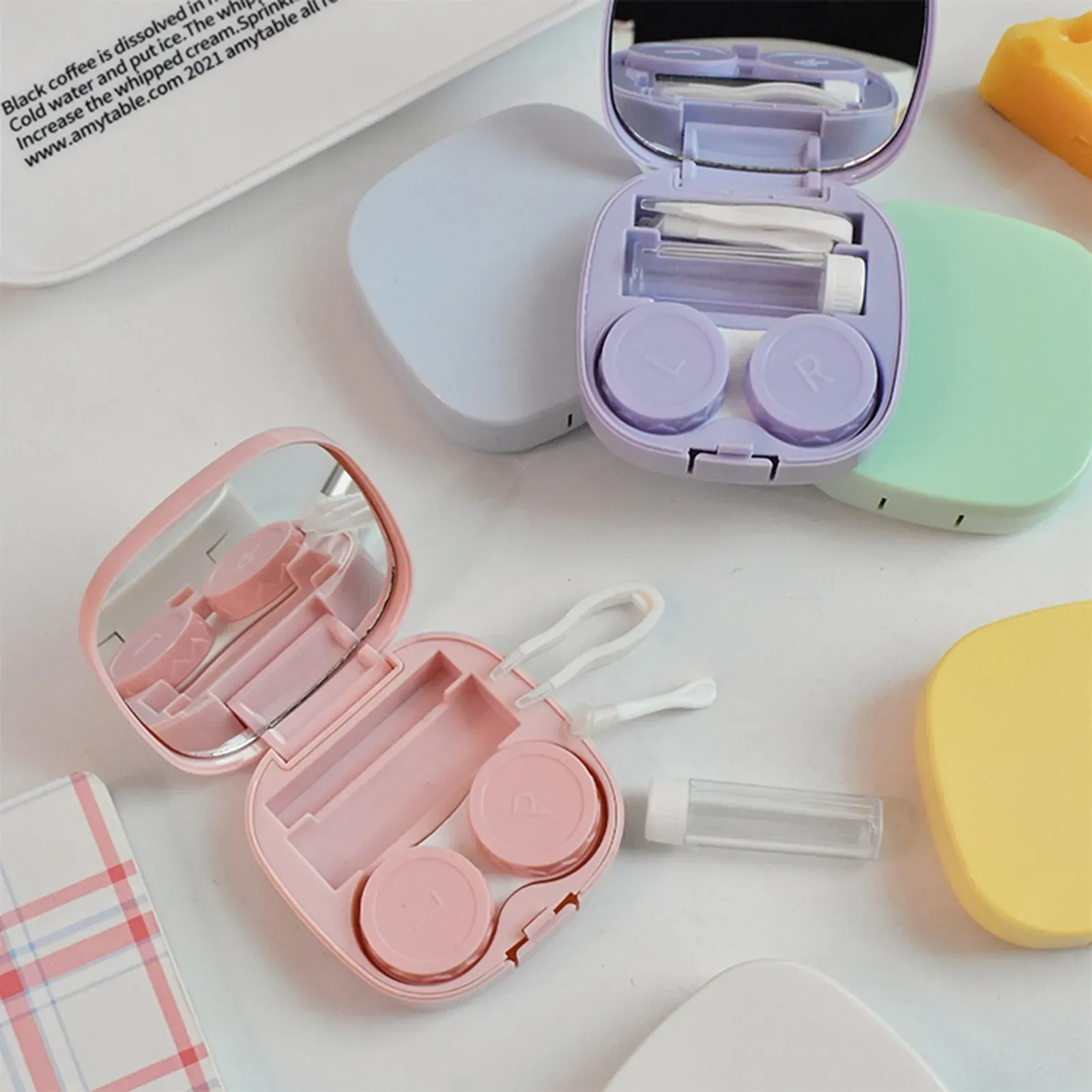 Travel Kit na Lalagyan ng Kulay Candy Colored Contact Lenses